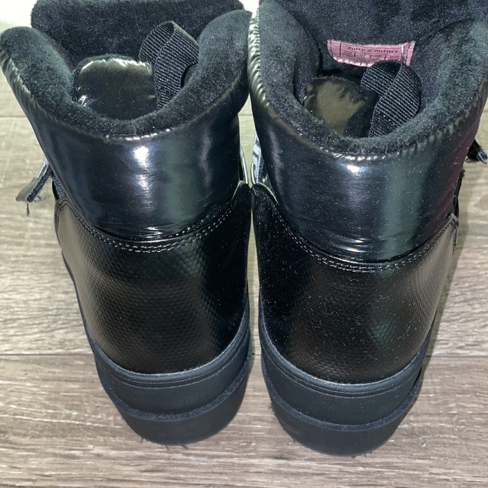 Juicy Couture Velcro closure Snow boots size 10 - Picture 2 of 6